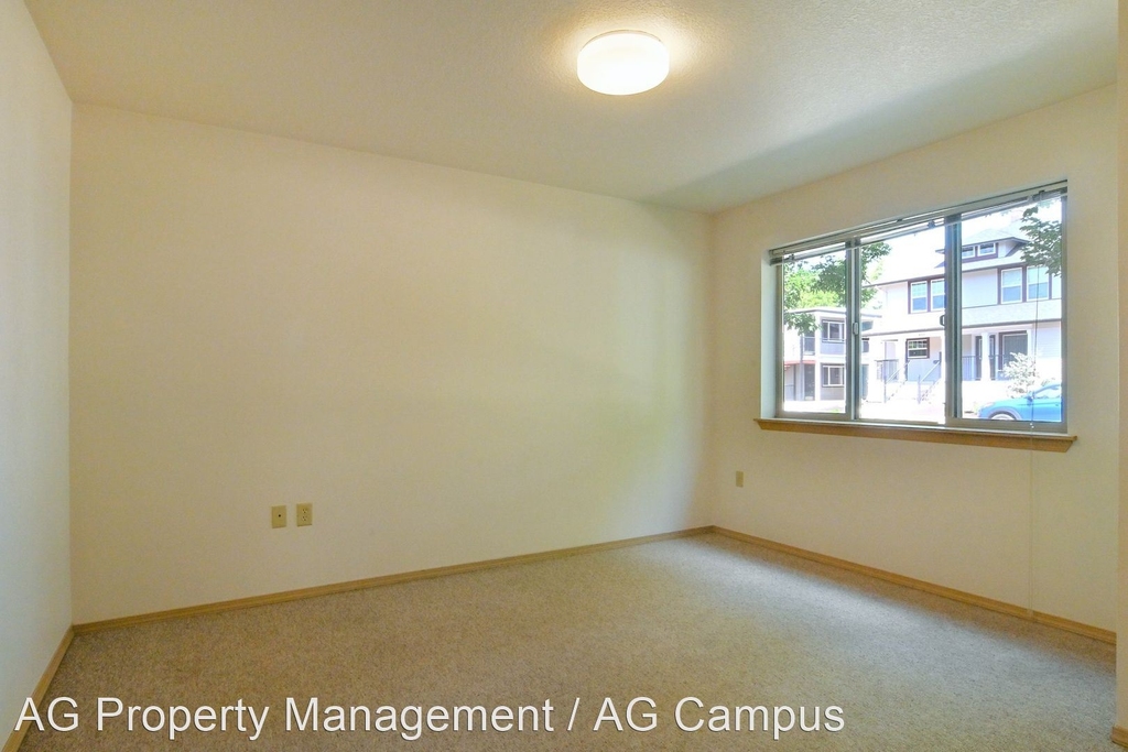 460 East 14th Ave - Photo 14