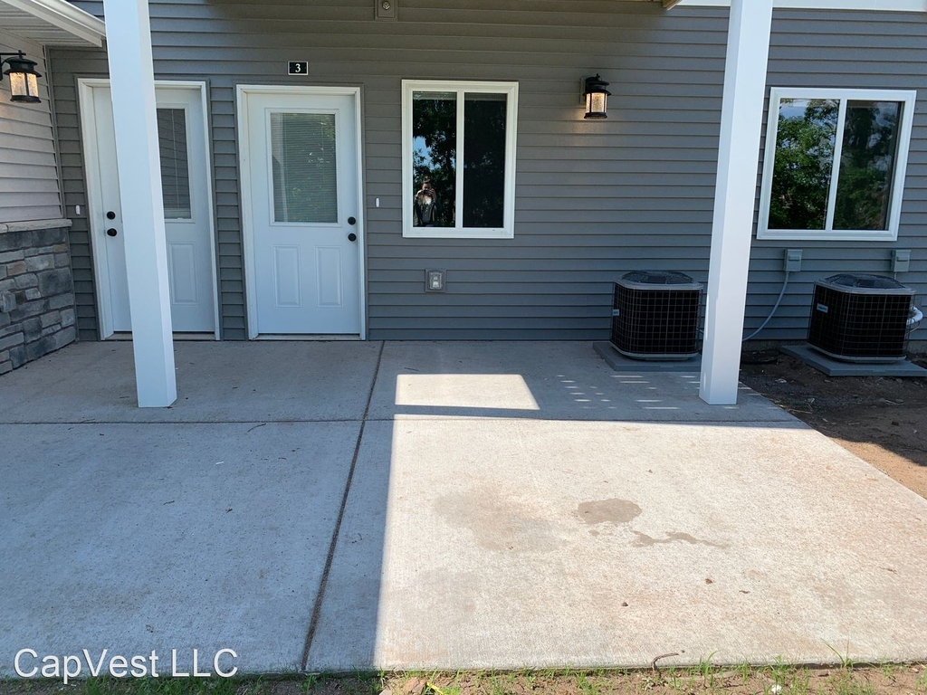 1404 Coventry Ln #1-4/1428 Coventry Ln #1-4 - Photo 5