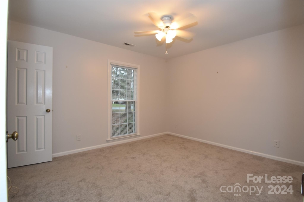 223 Port Royal Drive - Photo 8