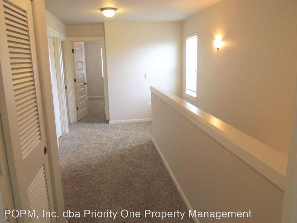 10013 Se Old Town Ct. - Photo 11