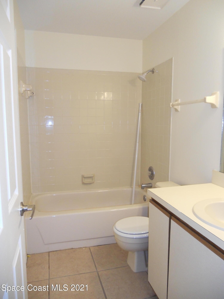 2130 Foxwood Drive - Photo 6