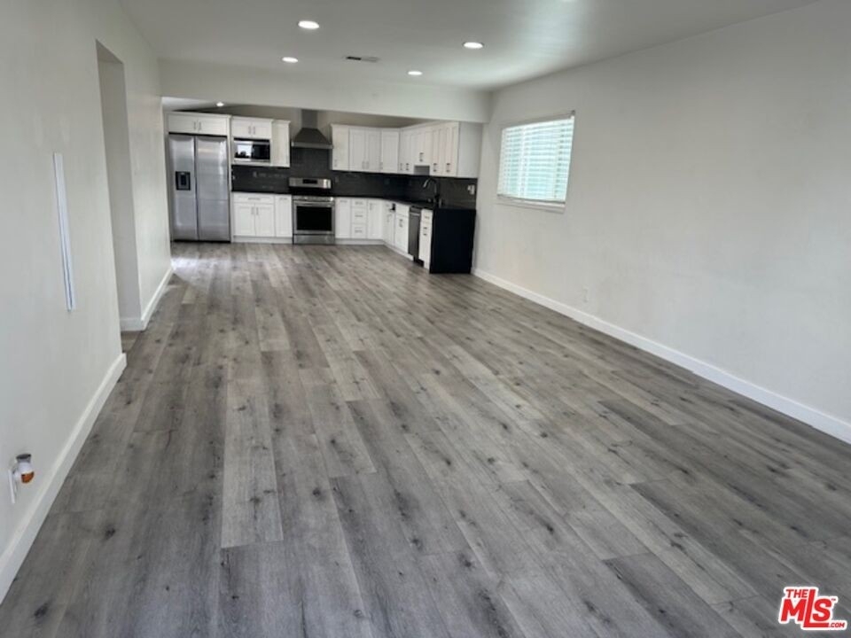 6200 Coldwater Canyon Ave - Photo 2
