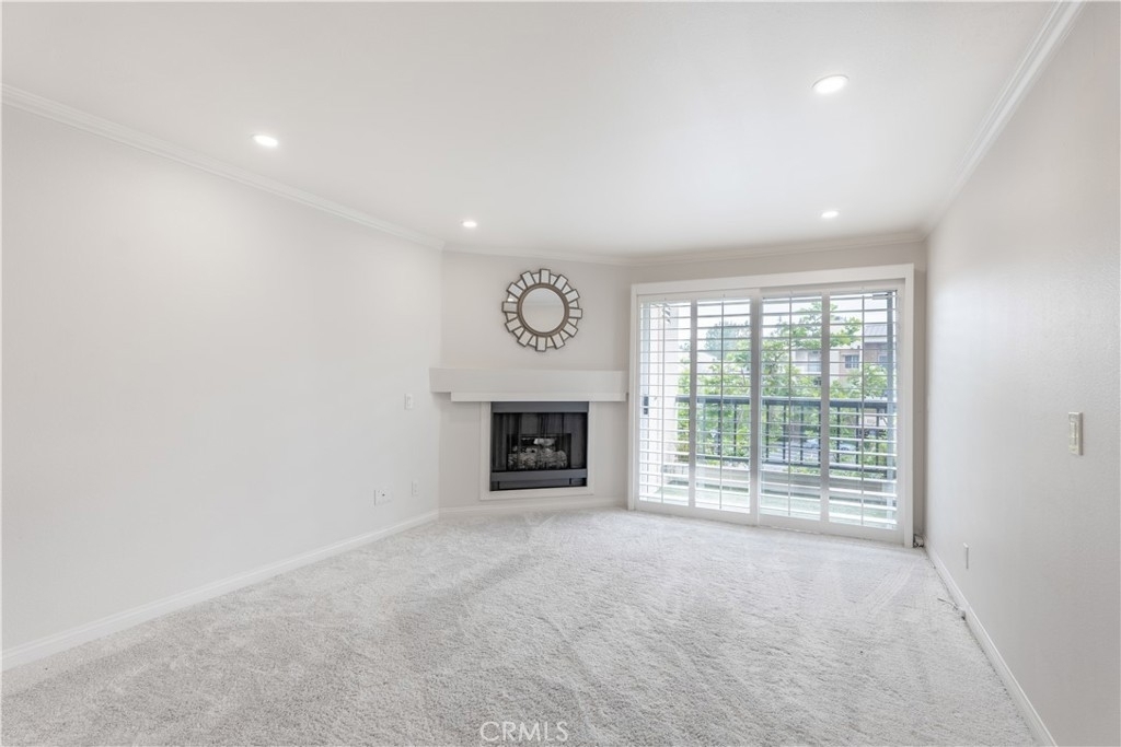 5545 Canoga Avenue - Photo 1