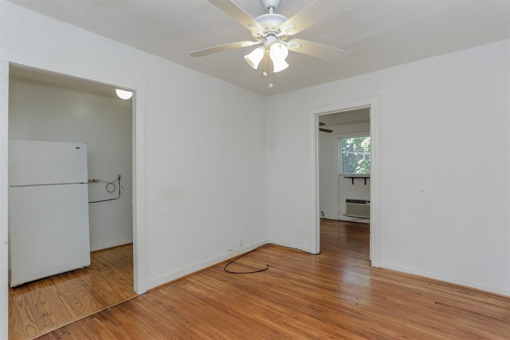 1828 1/2 W Main Street - Photo 3