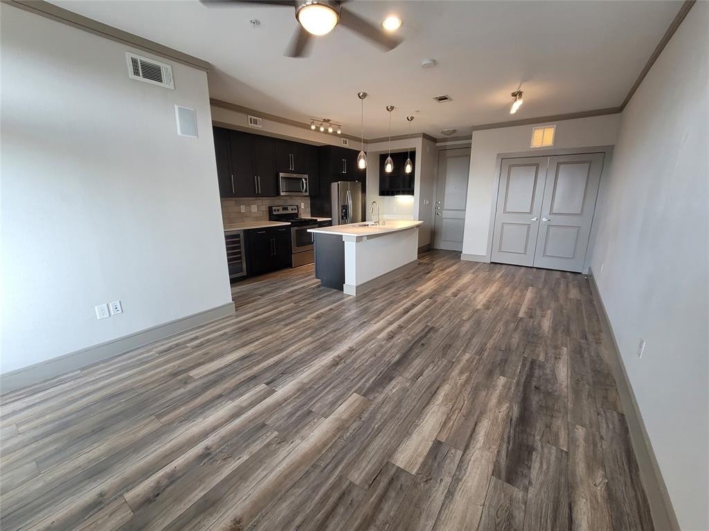 180 W Gray Street - Photo 7