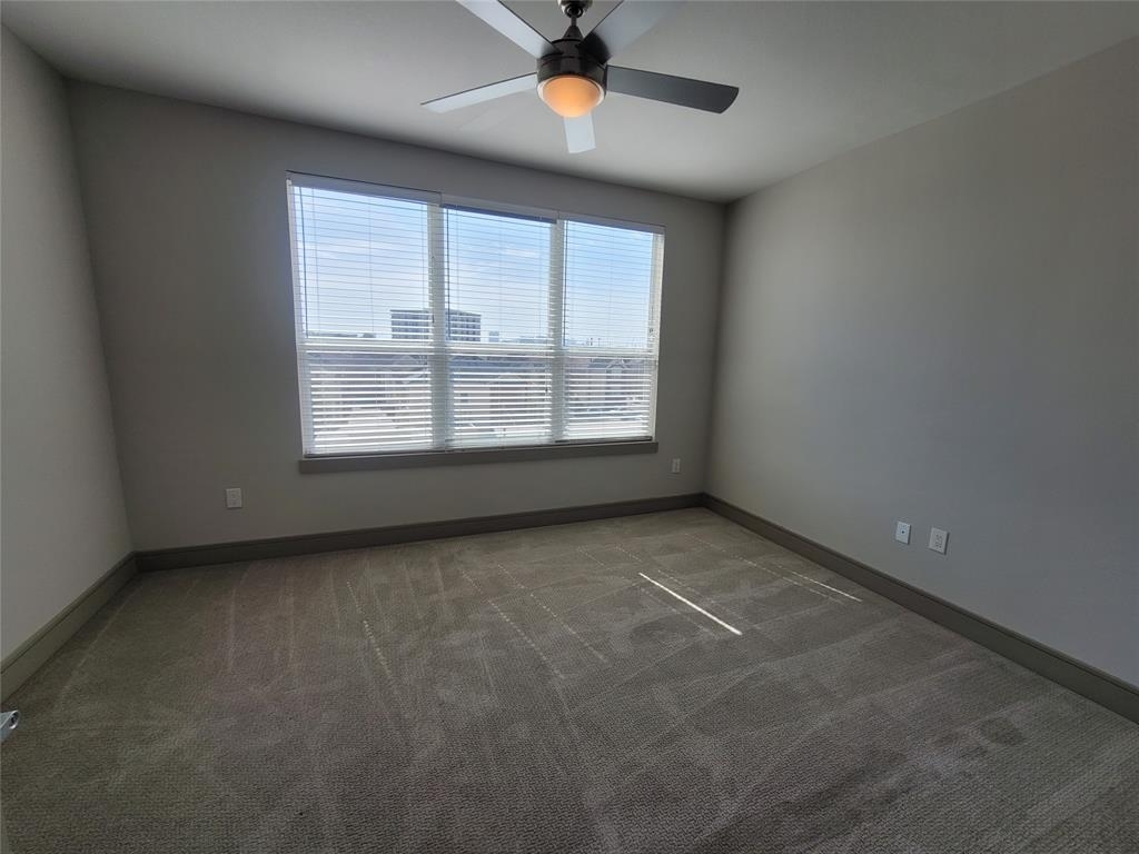 180 W Gray Street - Photo 10