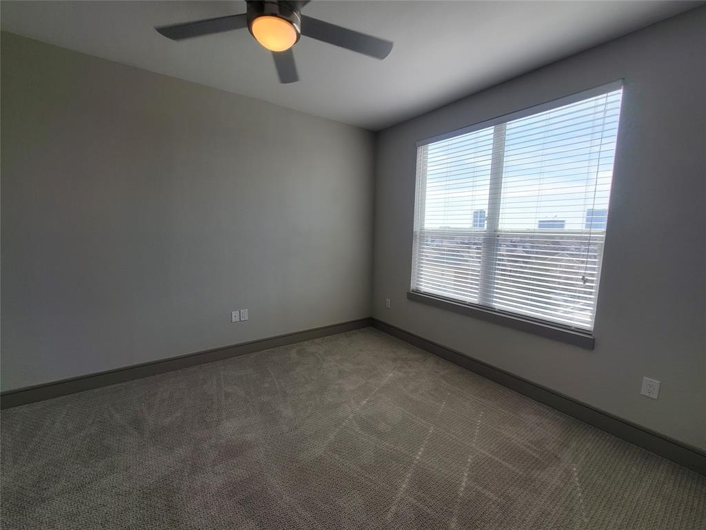 180 W Gray Street - Photo 10