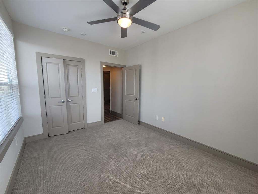 180 W Gray Street - Photo 19