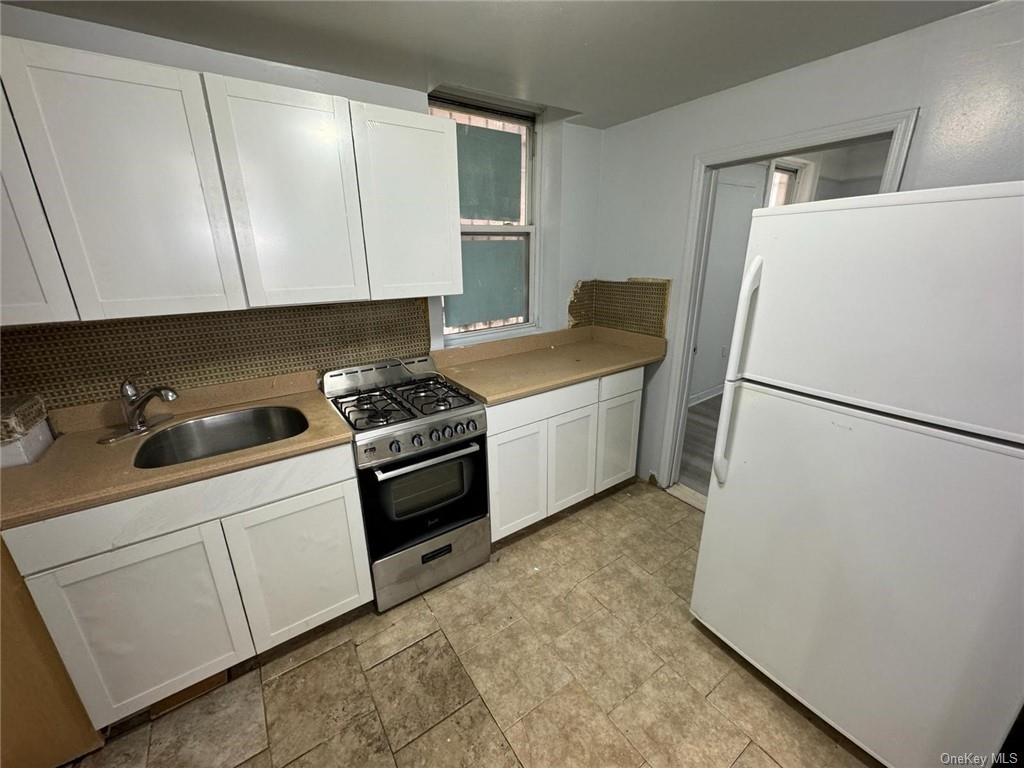 61 W 181st Street - Photo 8