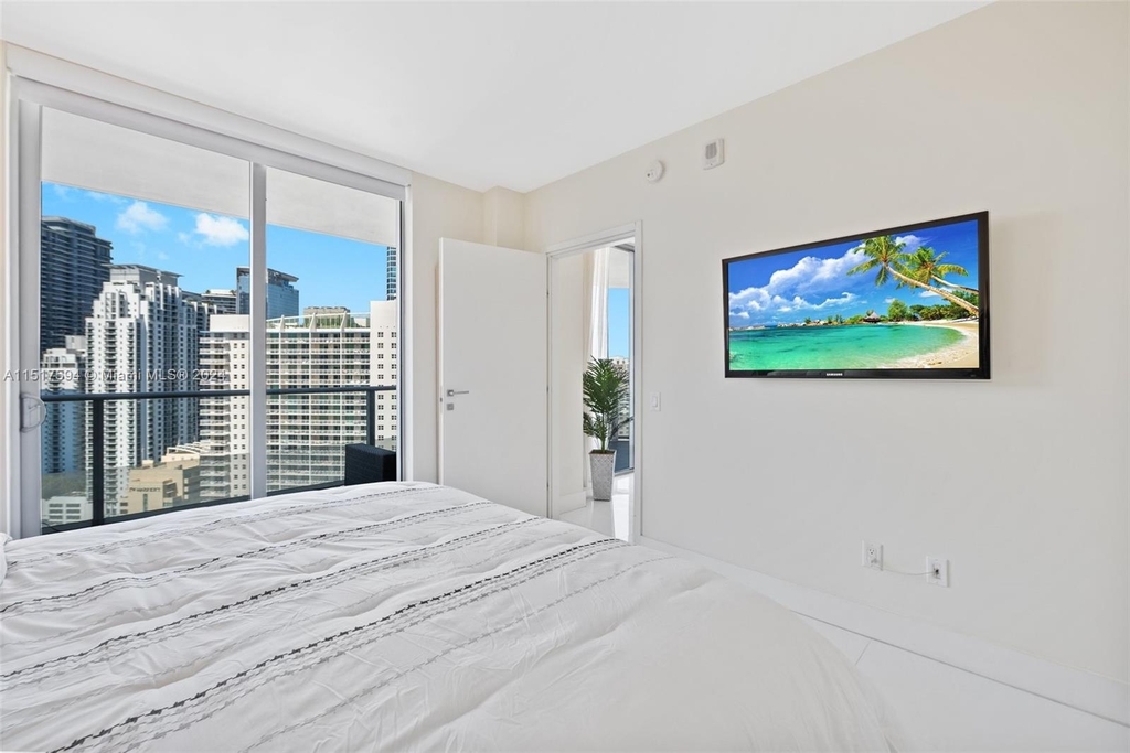 1300 Brickell Bay Dr - Photo 13