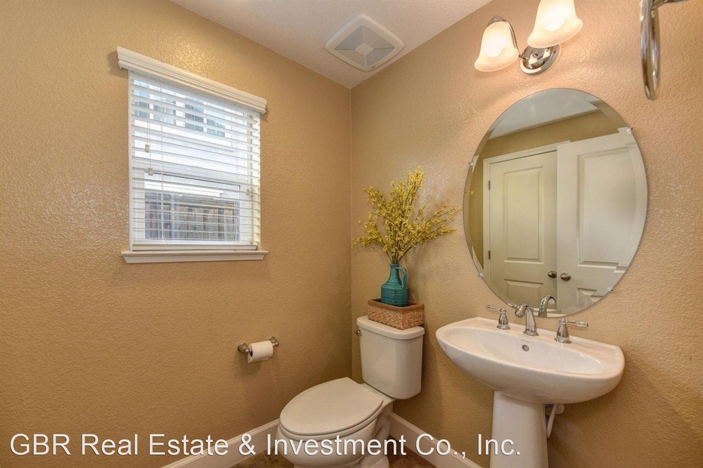 1455 Bicker Circle - Photo 11