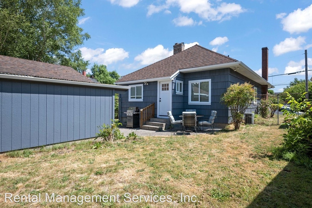 3233 Se 51st Ave - Photo 21