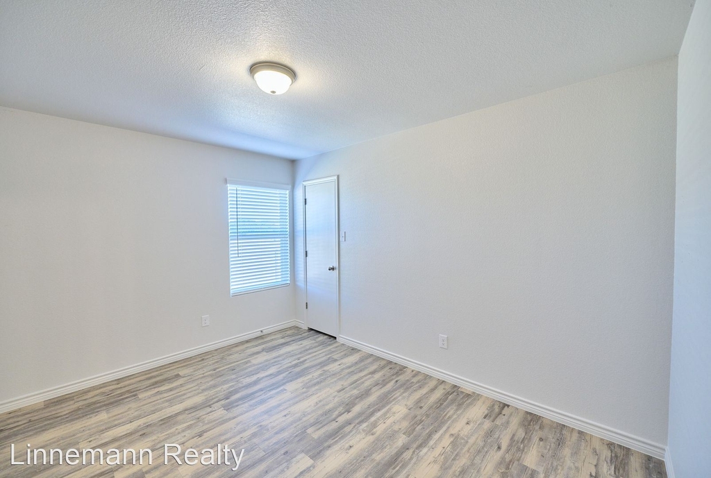 1801 Clovis Drive - Photo 12