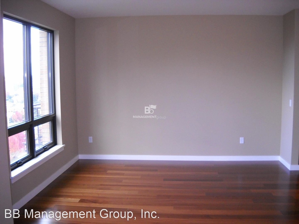 2351 Nw Westover #1007 - Photo 13