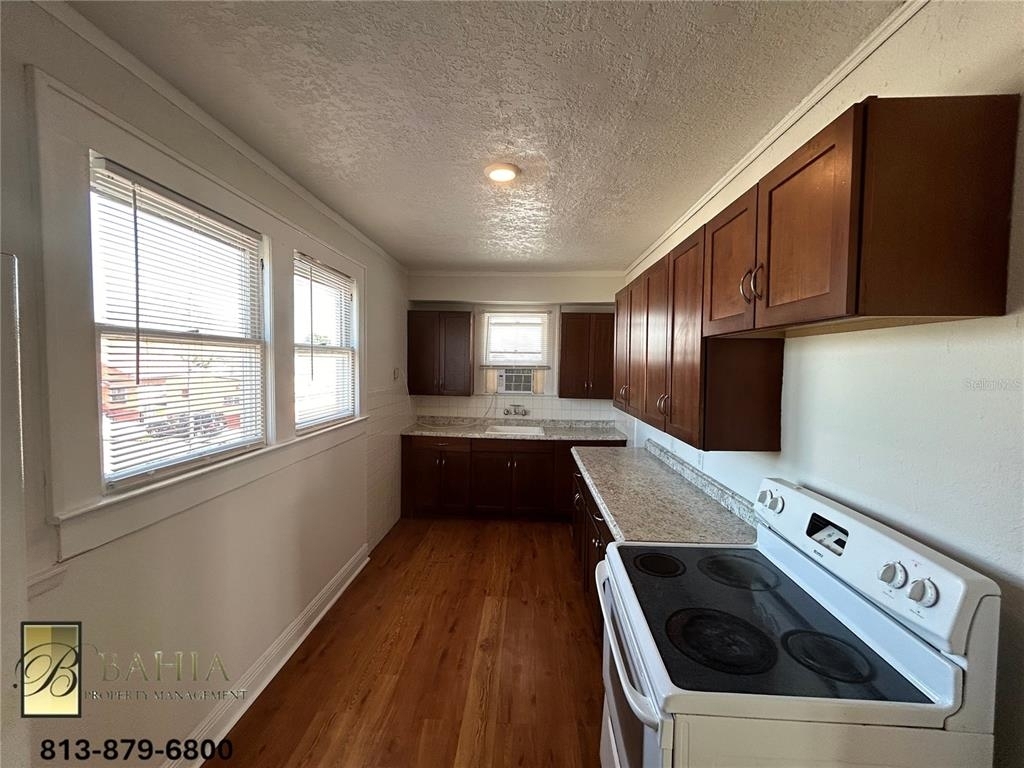 2904 W Chestnut Street - Photo 6