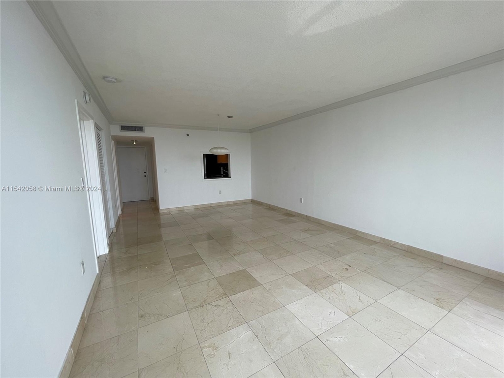 2501 Brickell Ave - Photo 9