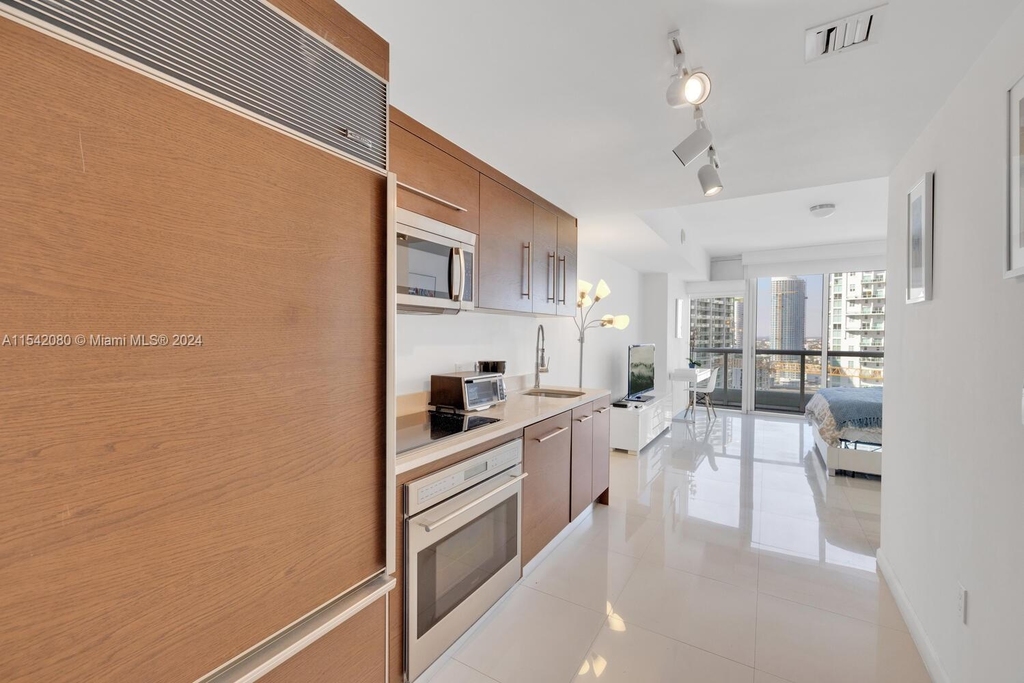 485 Brickell Ave - Photo 5