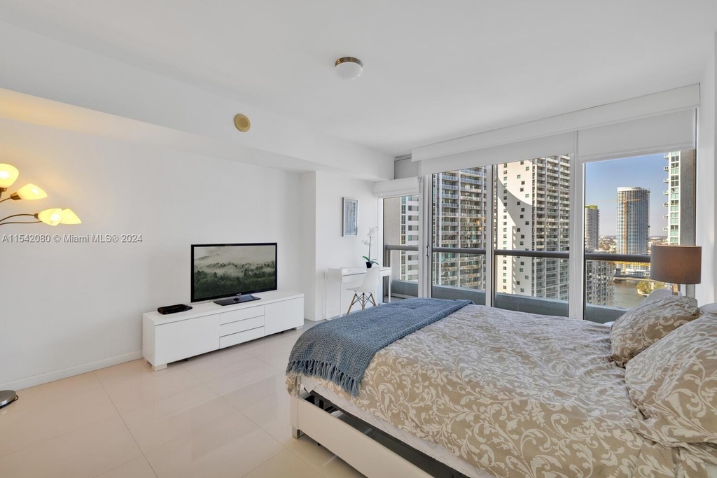 485 Brickell Ave - Photo 7