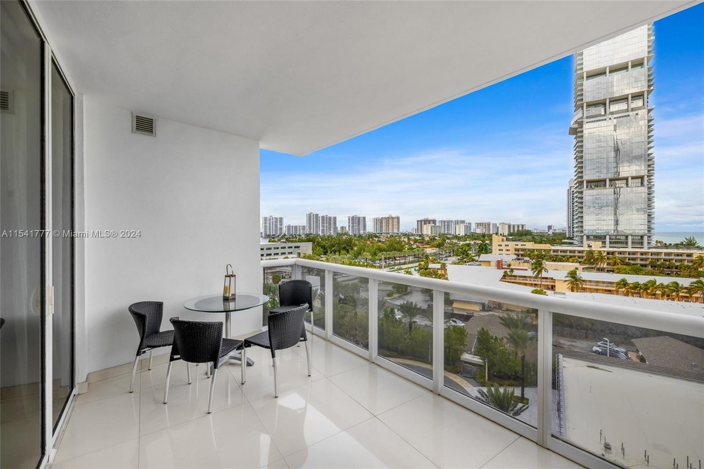 18201 Collins Ave - Photo 30