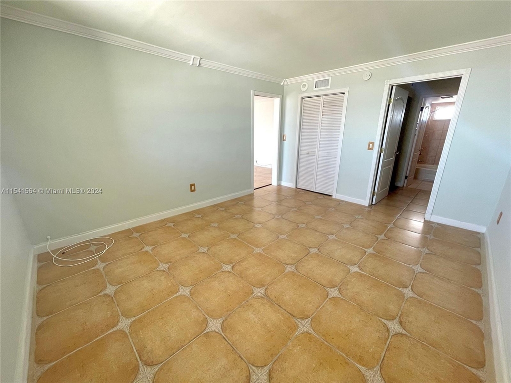 7850 Byron Ave - Photo 6