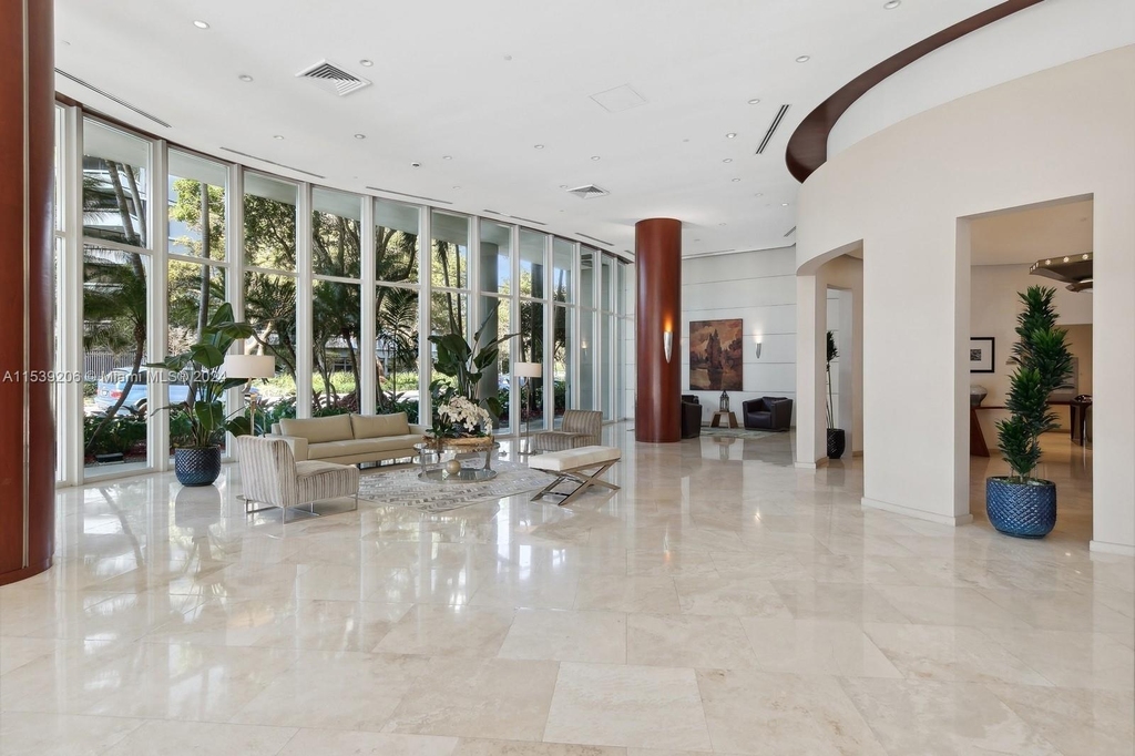 2475 Brickell Ave - Photo 31