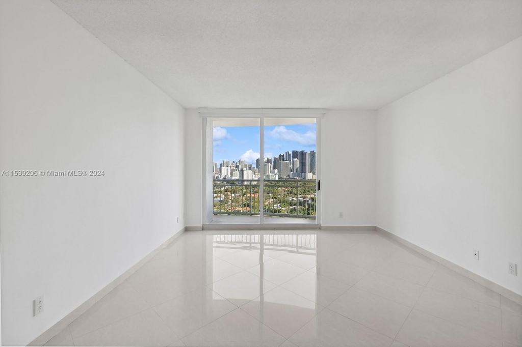 2475 Brickell Ave - Photo 1