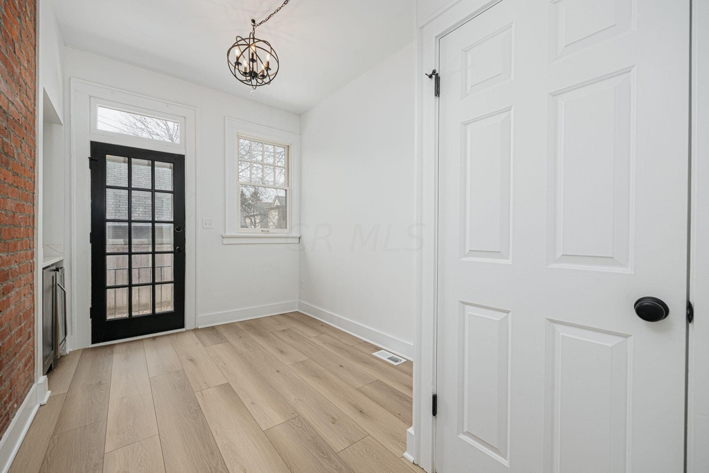 1371 Michigan Avenue - Photo 10