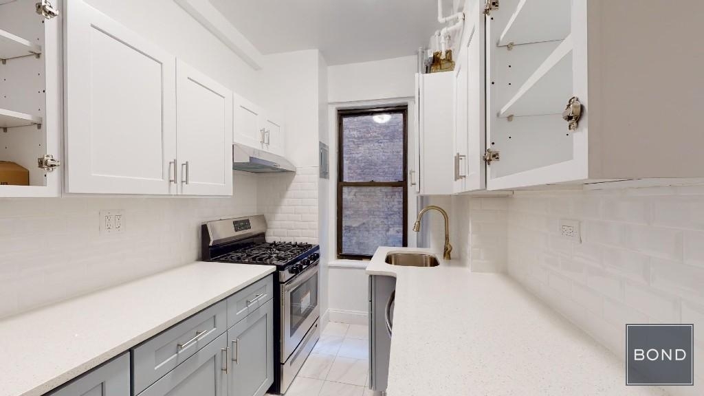 West 102nd Street - Photo 2