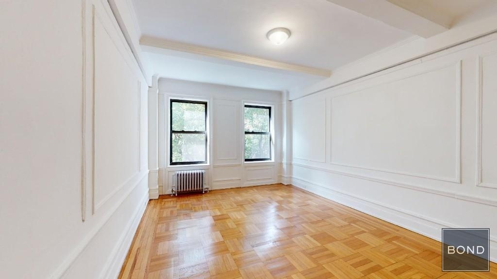 West 102nd Street - Photo 1