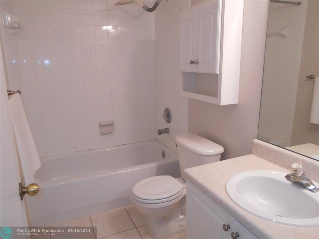 5474 Nw 92nd Ave - Photo 15