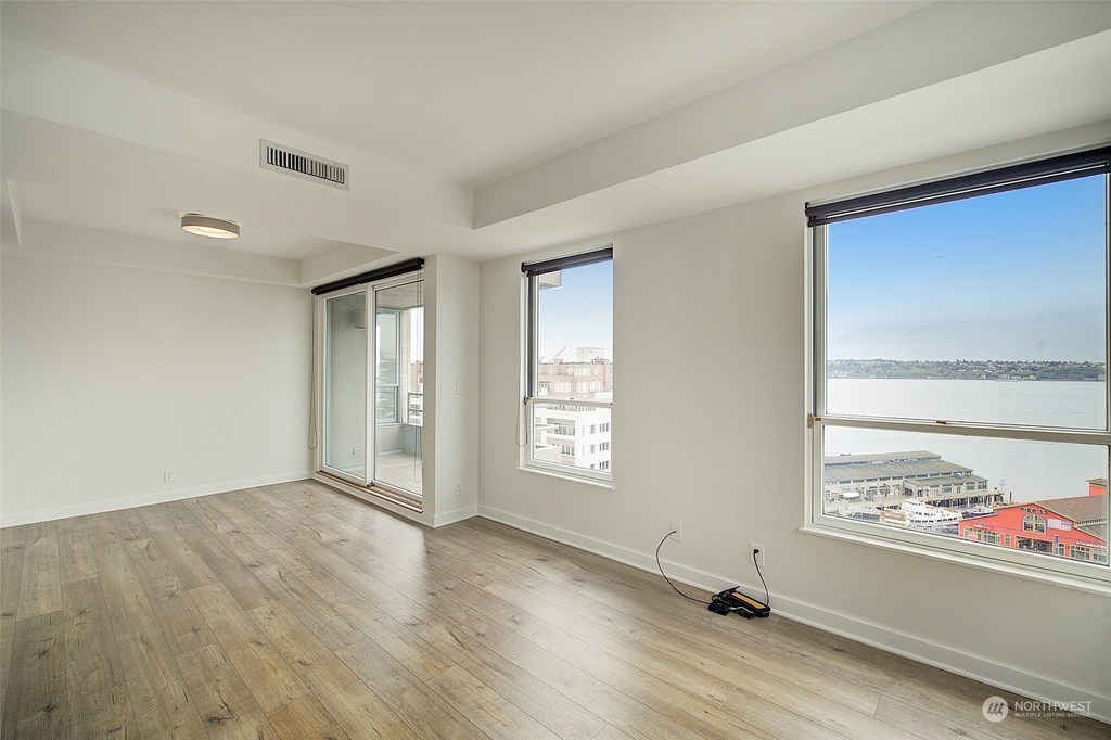 1107 1st Avenue - Photo 4