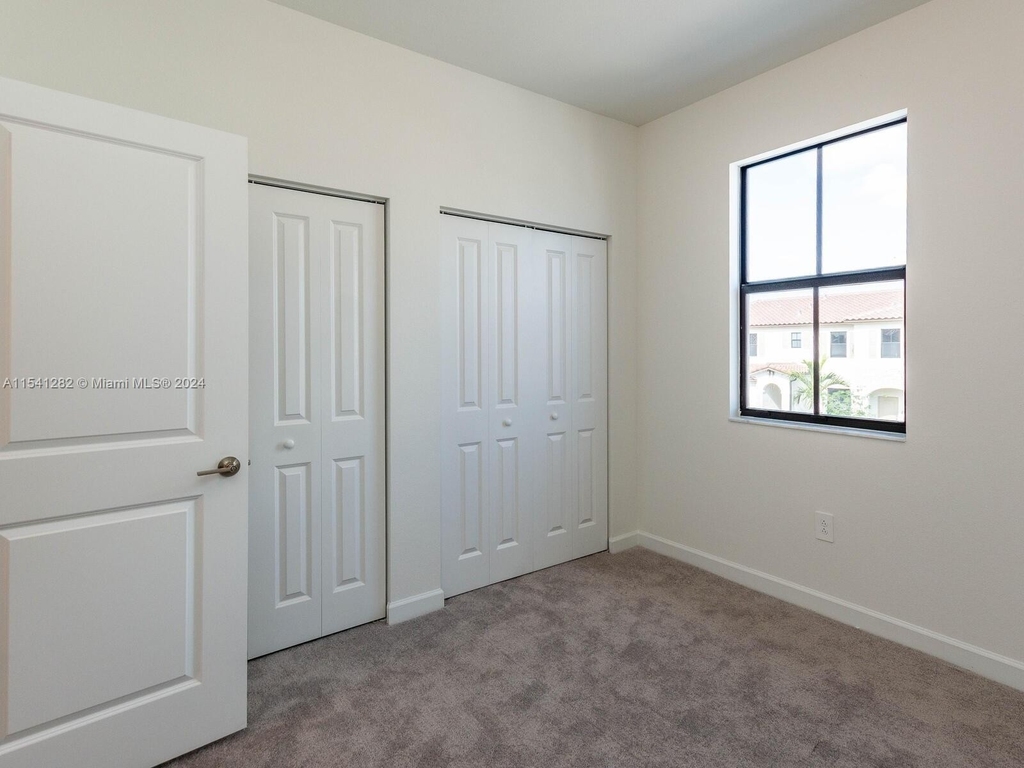 11820 Sw 247th Ter - Photo 32