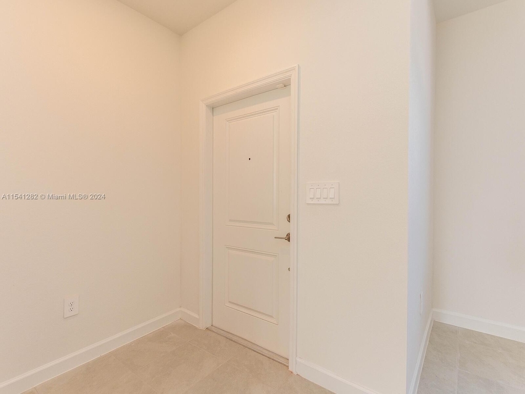 11820 Sw 247th Ter - Photo 4