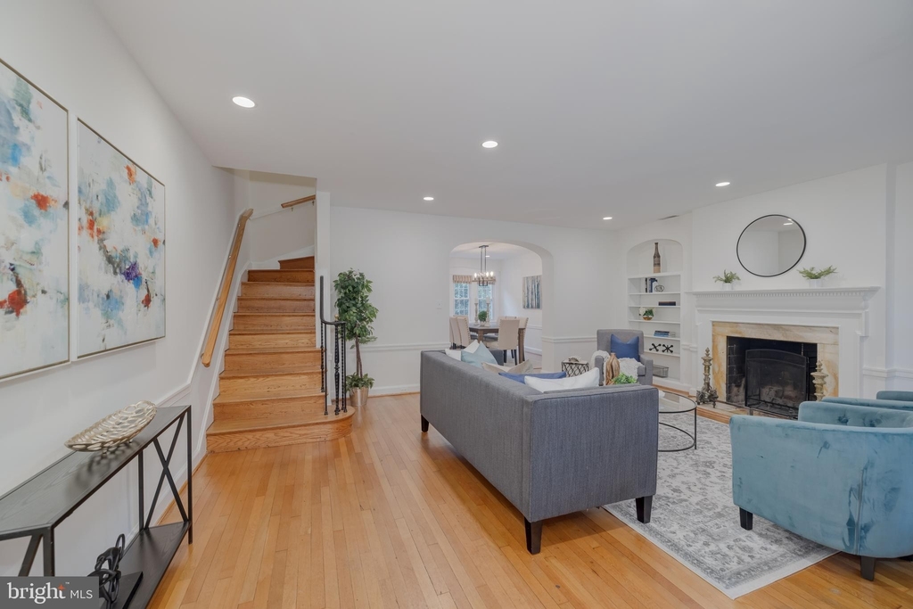 1604 44th Street Nw - Photo 6