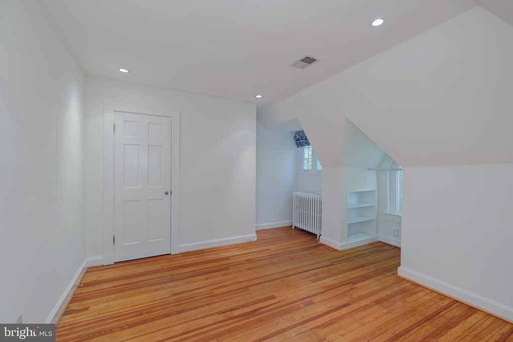 1604 44th Street Nw - Photo 33