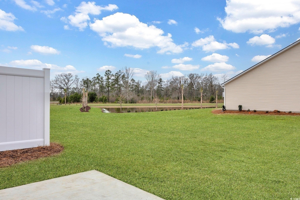 8065 Forest Edge Dr. - Photo 2