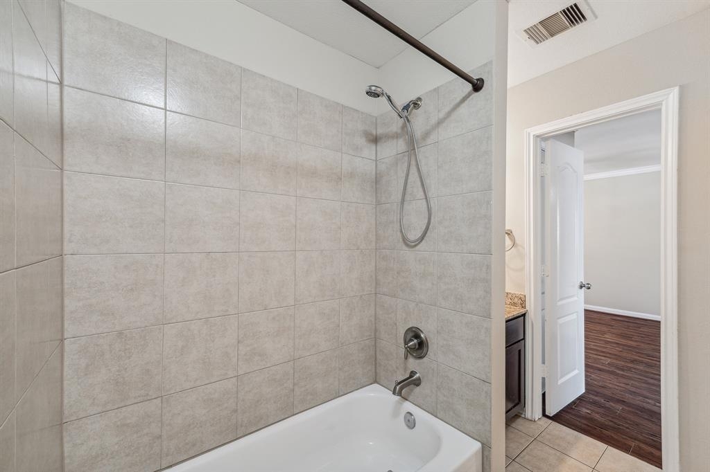 427 W 16th Street - Photo 9