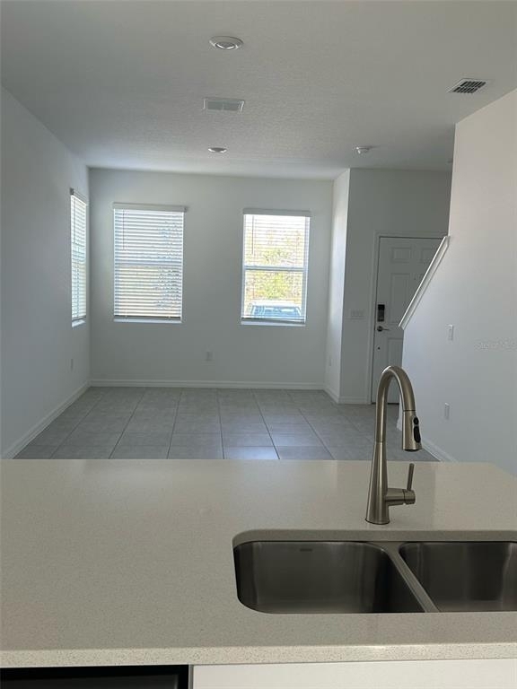 2084 Viewfinder St - Photo 6