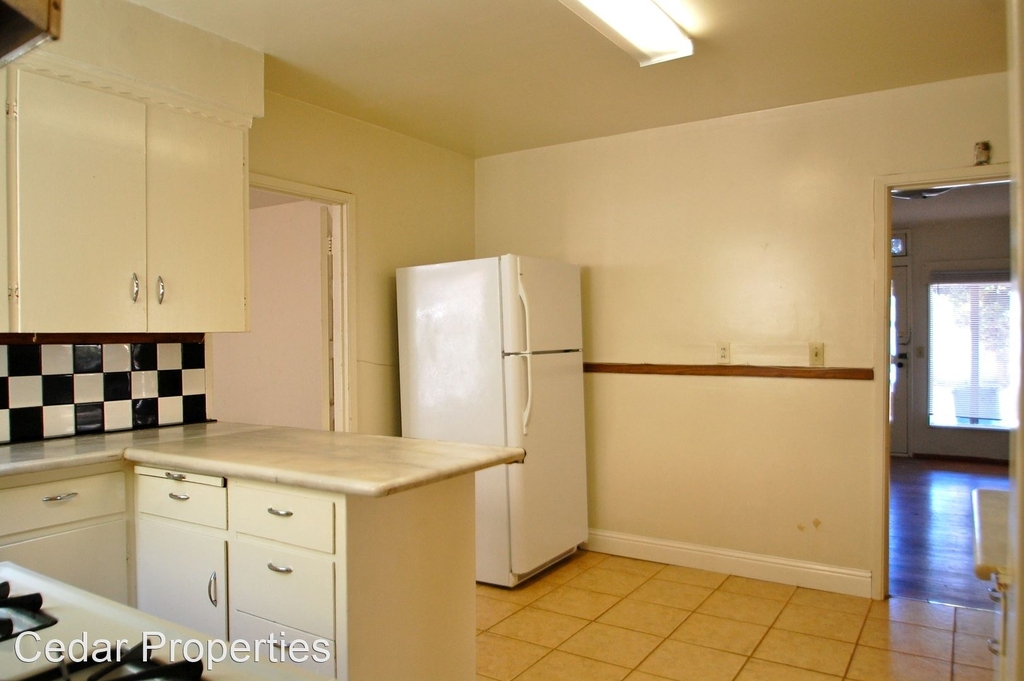 2100 California St - Photo 2