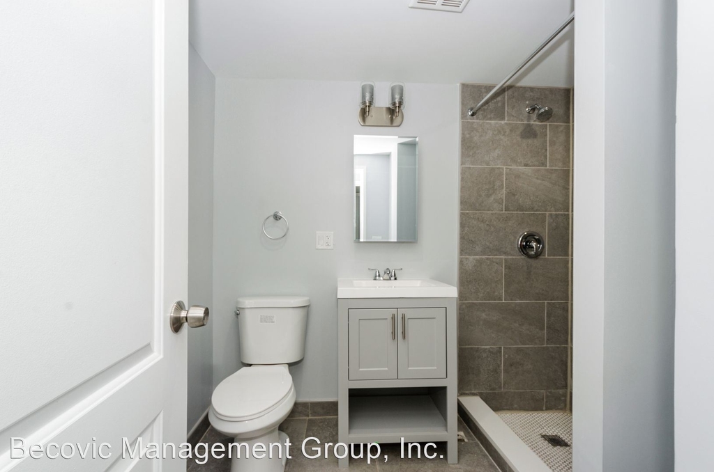 7606 N Eastlake Ter - Photo 4