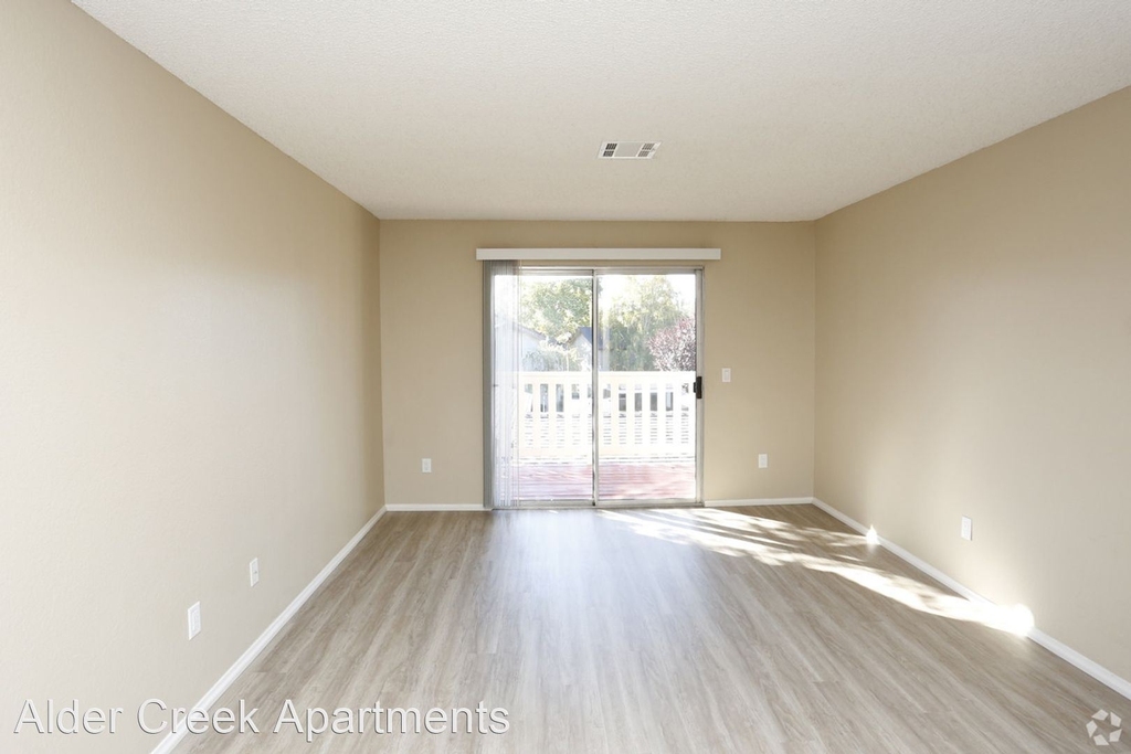 712 Gardenia Circle - Photo 3