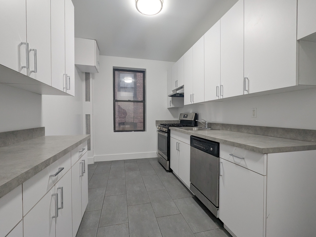 West 178th Street - Photo 2