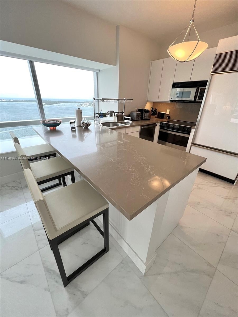 1435 Brickell Ave - Photo 8