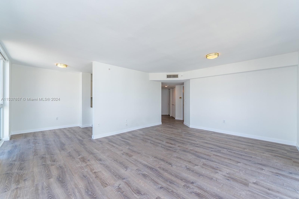 1688 West Ave - Photo 24