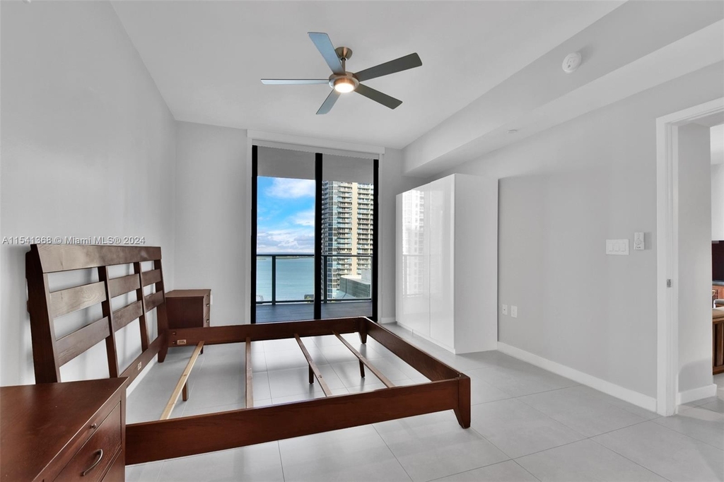 1010 Brickell Ave - Photo 18