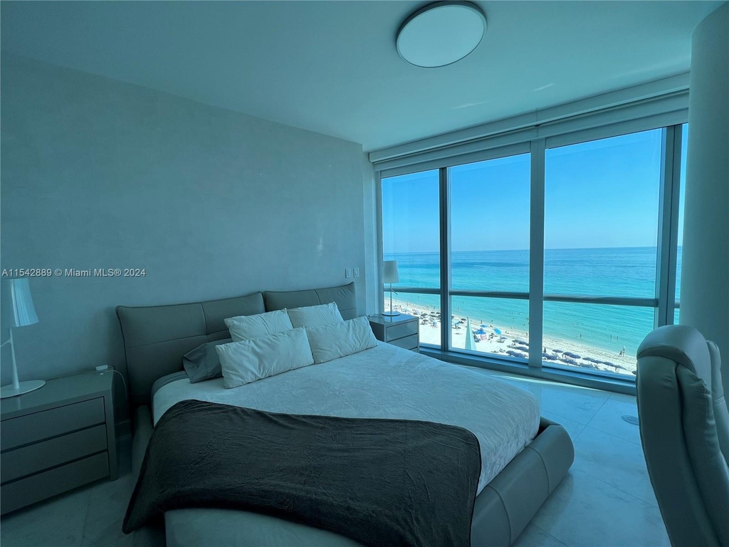 17121 Collins Ave - Photo 9