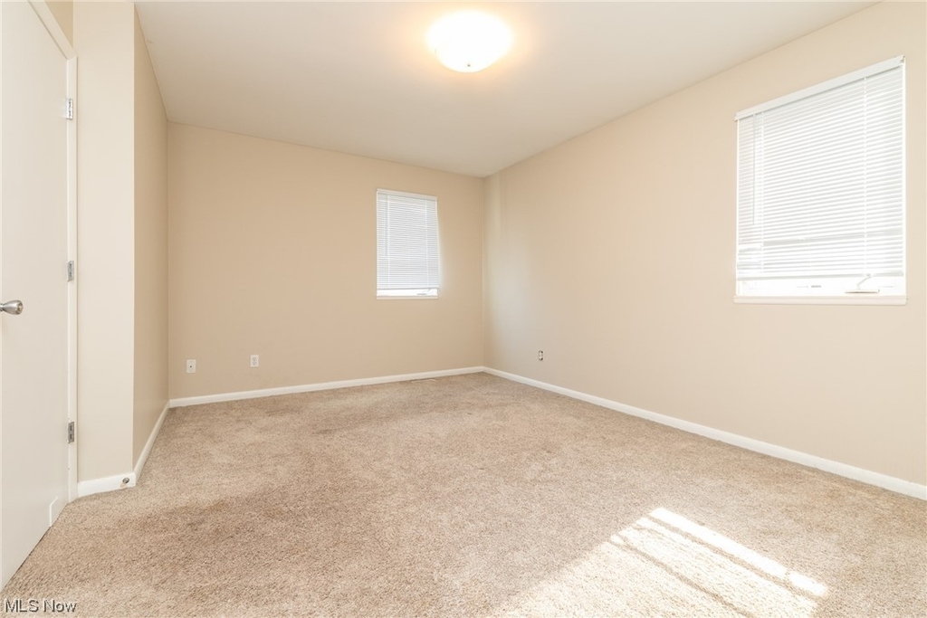 2225 W 41st Street - Photo 16