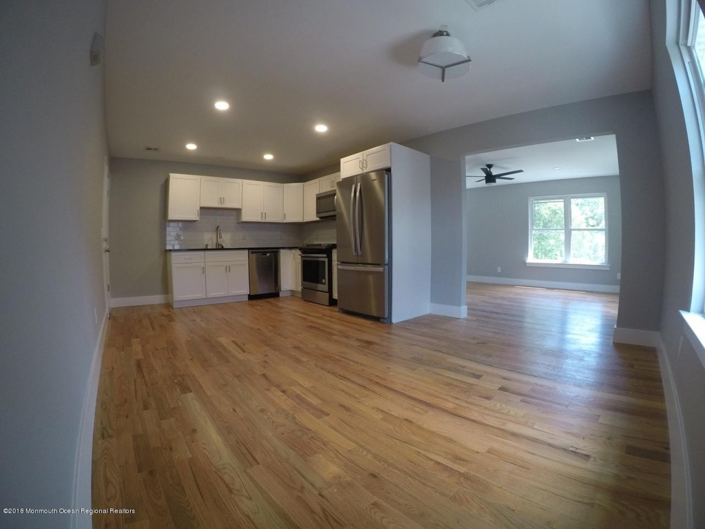 517 Asbury Avenue - Photo 2