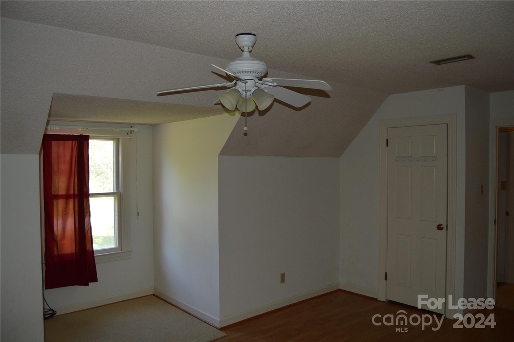 3216 Wentworth Street - Photo 24