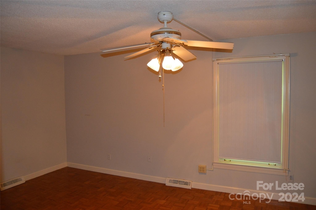 3216 Wentworth Street - Photo 11